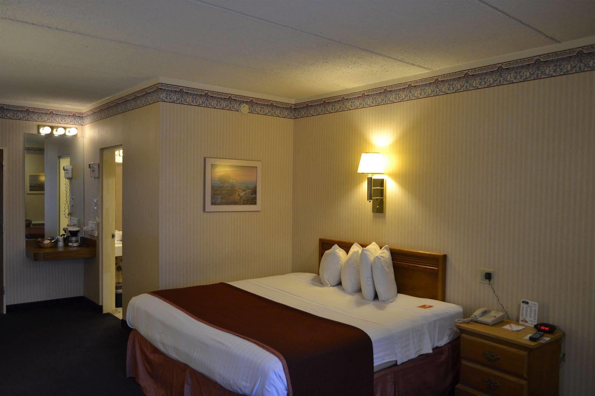 Howard Johnson By Wyndham Hotel Harrisburg